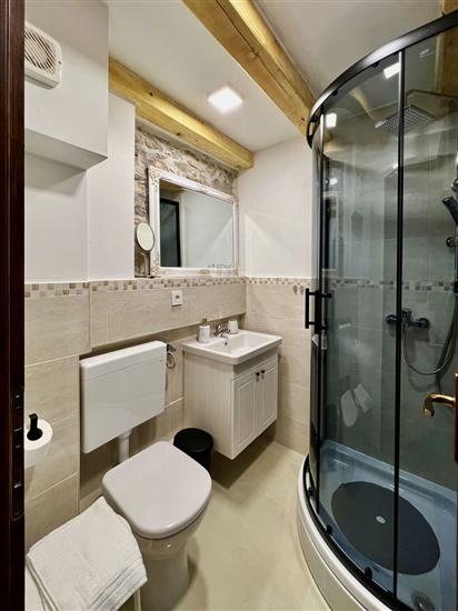 House K1, for 8 persons
