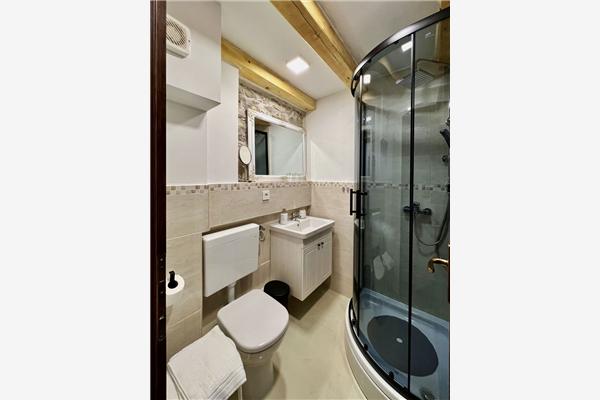 House K1, for 8 persons