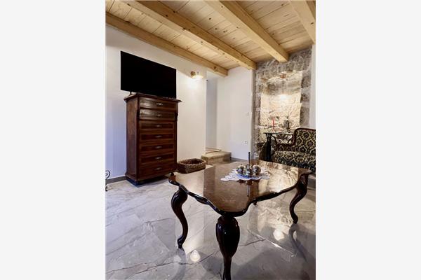 House K1, for 8 persons