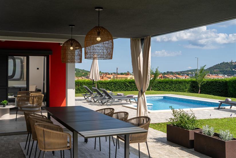 House Urban Villa