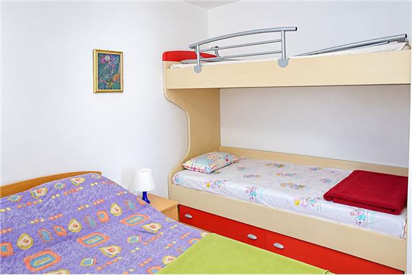 Apartment A4, for 6 persons