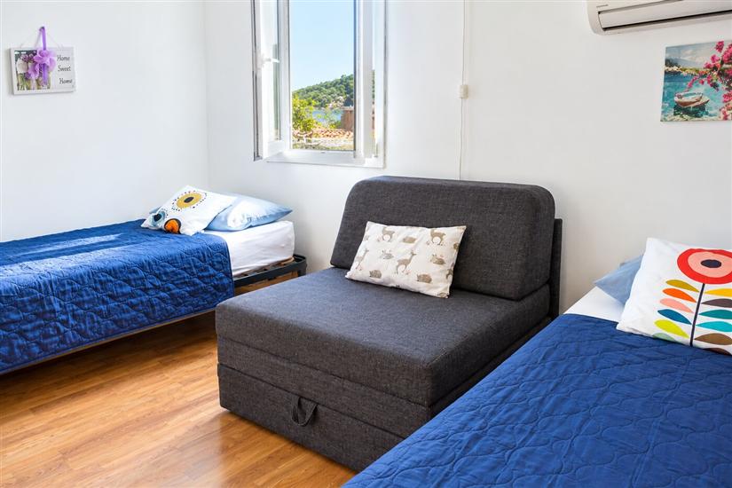 Apartment A4, for 6 persons