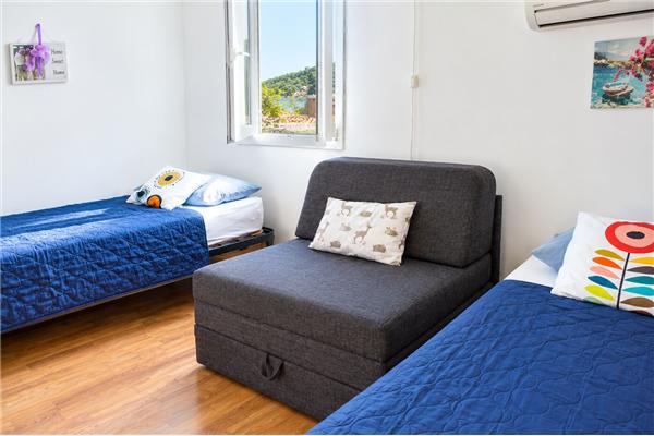 Apartment A4, for 6 persons