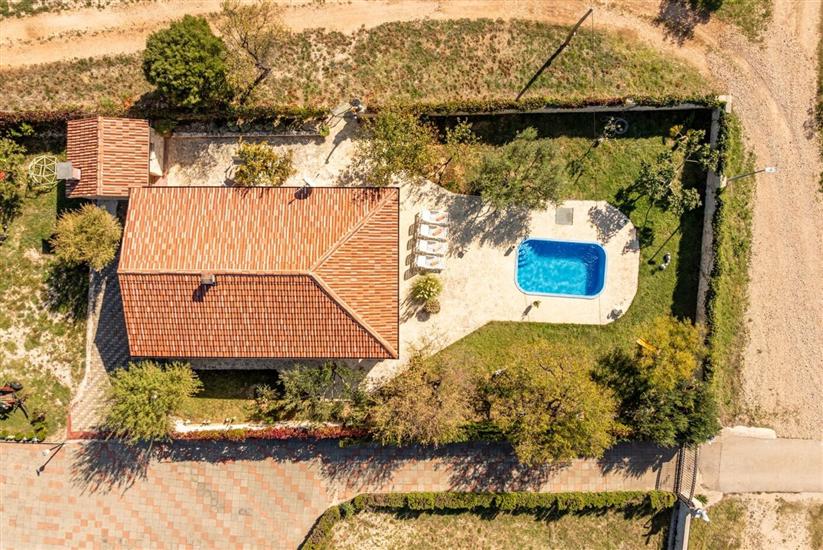 House Anita Family Retreat with Pool Pet Friendly