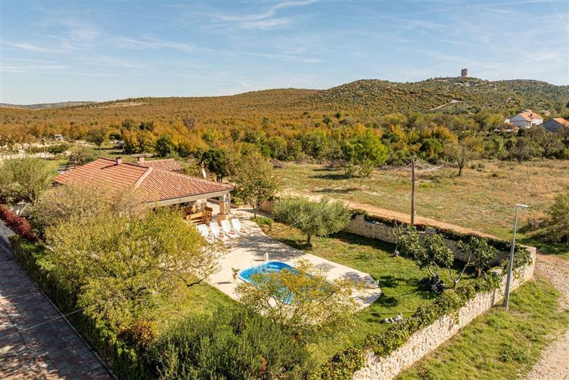 House Anita Family Retreat with Pool Pet Friendly