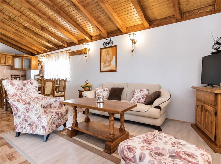 House K1, for 8 persons