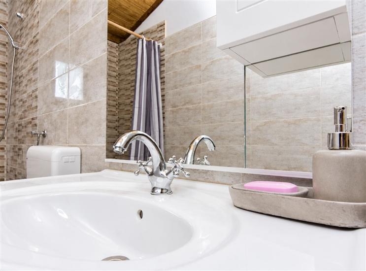 House K1, for 8 persons