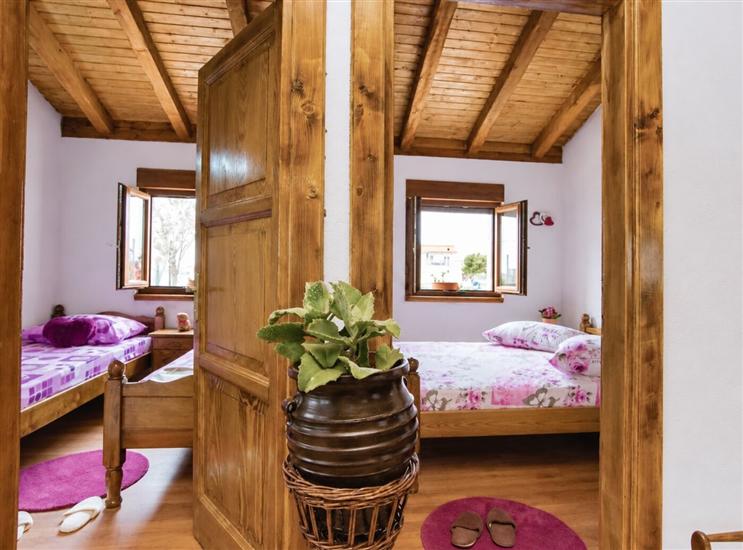 House K1, for 8 persons