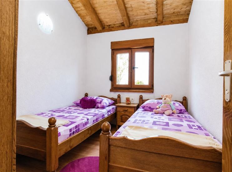 House K1, for 8 persons