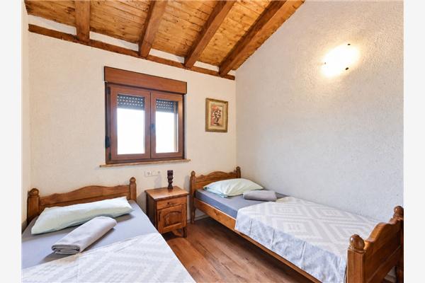 House K1, for 8 persons