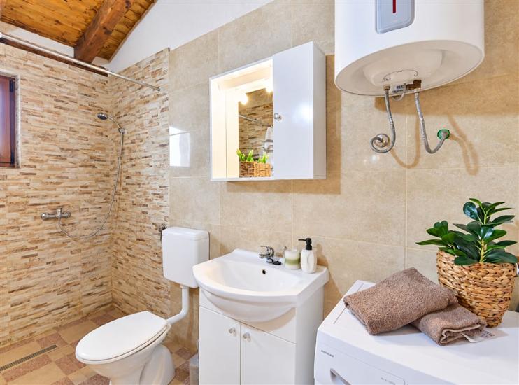 House K1, for 8 persons