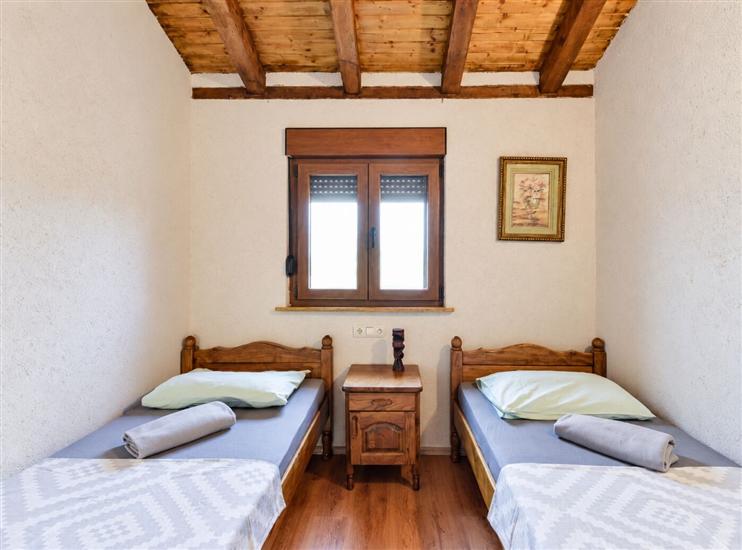 House K1, for 8 persons