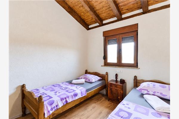 House K1, for 8 persons