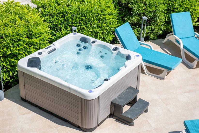 House Sveti Petar sa grijanim bazenom i jacuzzi