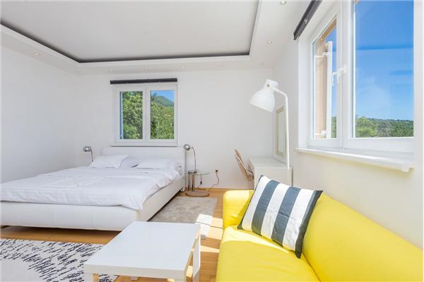 House K1, for 10 persons