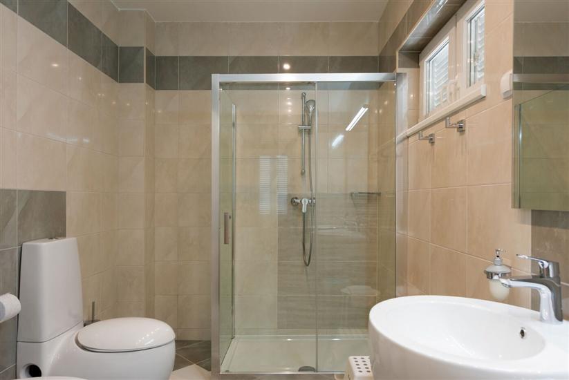 House K1, for 10 persons