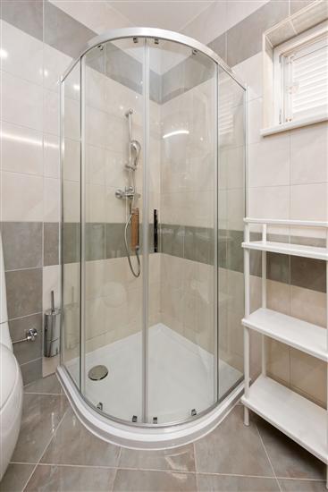 House K1, for 10 persons