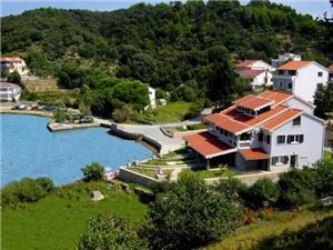 Apartments Mare Kvarners islands, Size 50.00 m2, Accommodation with pool, Airline distance to the sea 10 m