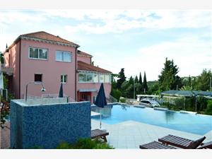 Апартаменты HANDABAKA Ривьера Дубровник, квадратура 25,00 m2, размещение с бассейном, Воздуха удалённость от моря 250 m