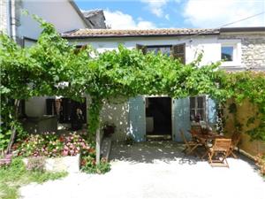 Holiday homes Green Istria,Book  Elena From 73 €