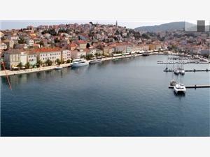 Apartments Mandarina Mali Losinj - island Losinj, Size 69.00 m2, Airline distance to town centre 50 m