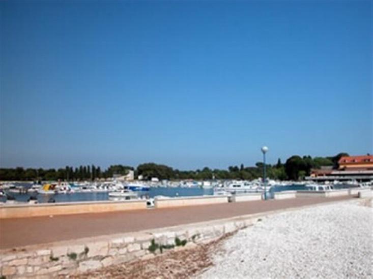 Valbandon tourist guide