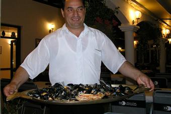 Na vama je da iz naše ponude jeftinog smještaja odaberete koji apartman ili kuću želite rezervirati, a mi ćemo vam pomoći da to ostvarite