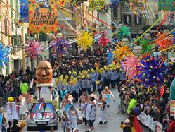 Rijeka Carnival  Oslavy miestneho spoločenstva/ Festival
