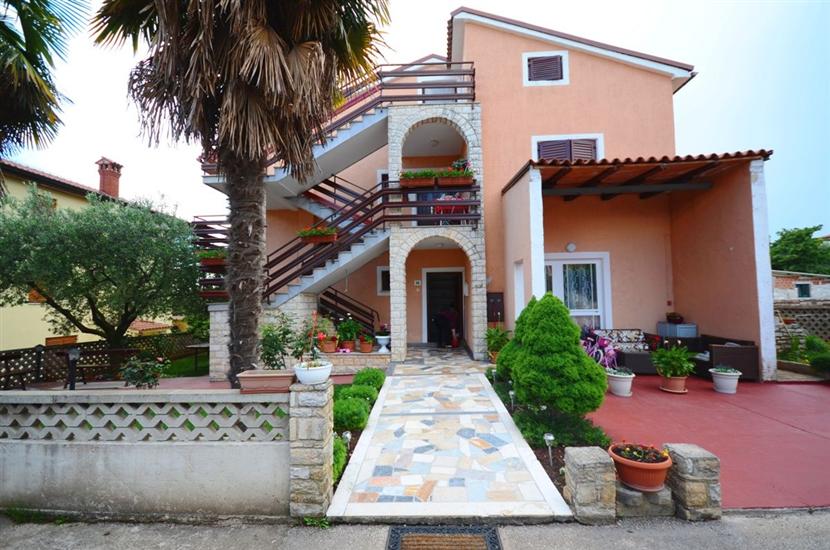 Apartments Nerina