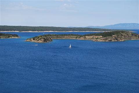 Run away from the prying eyes to hidden coves and enjoy the adventure offered by a holiday on the beach.