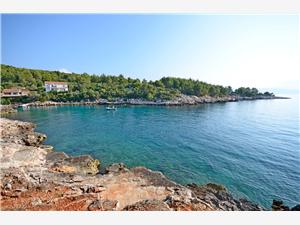 Apartments Antun Vrbanj, Size 44.00 m2, Airline distance to the sea 30 m