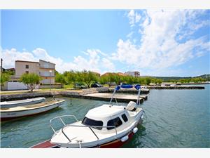 Accommodatie aan zee Sibenik Riviera,Reserveren  Punta Vanaf 40 €