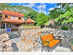 Kamniti hiši Srednjedalmatinski otoki,Rezerviraj  Martelina Od 118 €