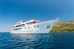 Luxury at Sea - one way from Split to Dubrovnik