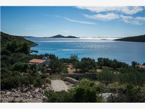 Remote cottage North Dalmatian islands,Book Cherry From 117 €