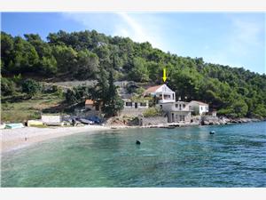 House Vatromir Bogomolje, Remote cottage, Size 70.00 m2, Airline distance to the sea 10 m