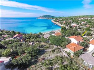 Apartmani Mira Drvenik Mali - otok Drvenik Mali, Kvadratura 55,00 m2, Zračna udaljenost od mora 50 m