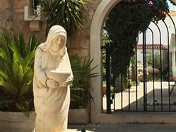 Mother Theresa’s sculpture  Sights