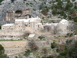 Das Kloster in der Wüste Blaca Sumpetar (Omis) Sehenswürdigkeiten