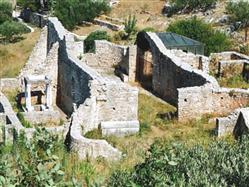 I resti di un ex complesso romano  Luoghi