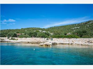 House Denebola Croatia, Remote cottage, Size 50.00 m2, Airline distance to the sea 15 m