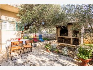 Ferienwohnung Riviera von Split und Trogir,Buchen  Srećko Ab 71 €