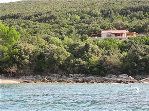 House Nevenka Kvarner, Remote cottage, Size 42.00 m2, Airline distance to the sea 38 m