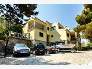 Apartment Kvarners islands,Book  Maestral From 73 €