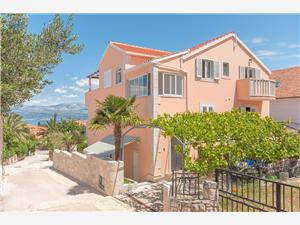 Appartement Midden Dalmatische eilanden,Reserveren  Ante Vanaf 94 €