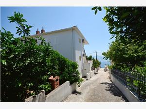 Beachfront accommodation Split and Trogir riviera,Book  Dušan From 48 €