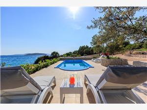 Beachfront accommodation Split and Trogir riviera,Book  Renata From 628 €