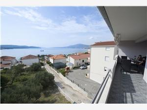 Apartment Split and Trogir riviera,Book  MERI From 57 €