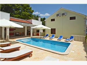 Vila Korčula , Prostor 140,00 m2, Soukromé ubytování s bazénem, Vzdušní vzdálenost od moře 50 m