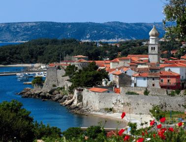 Spend your vacation visiting some of the Croatian national parks and Unesco protected towns.